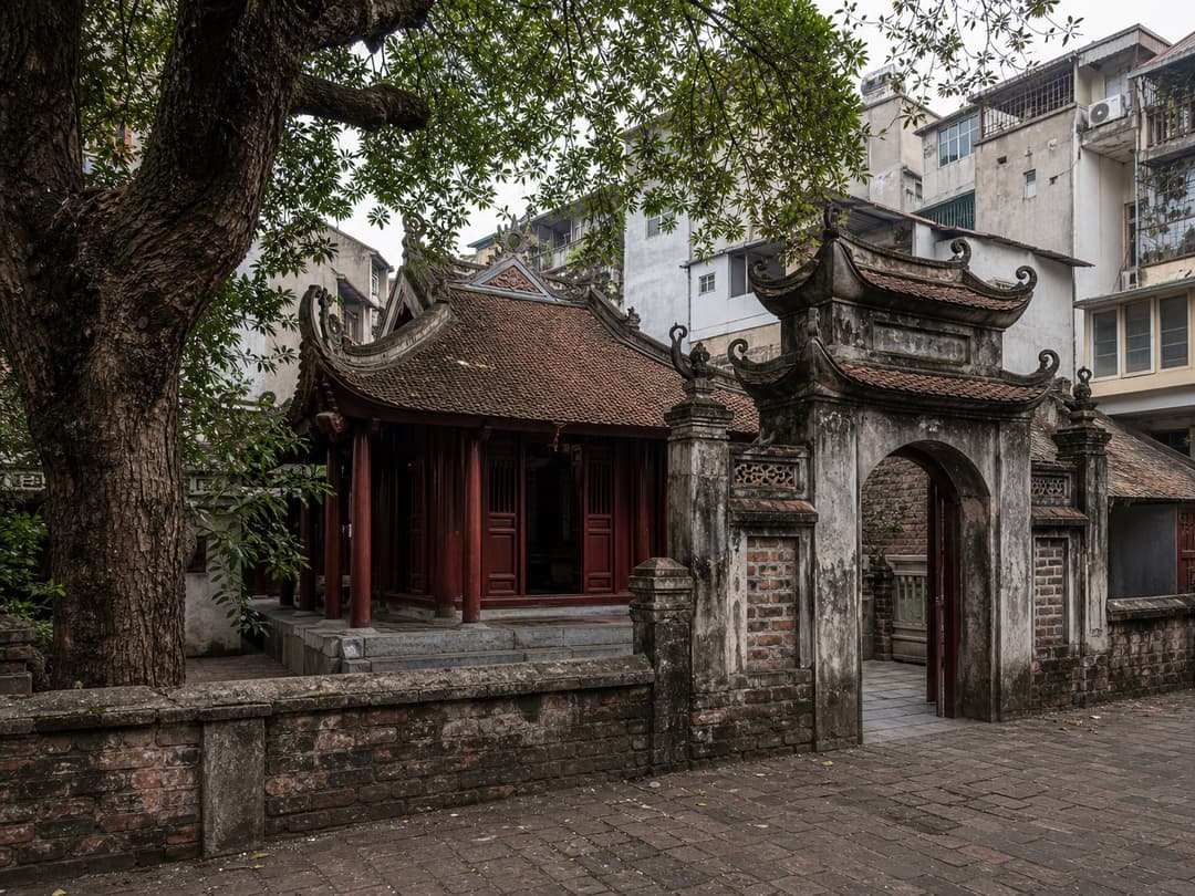 Đền Bạch Mã