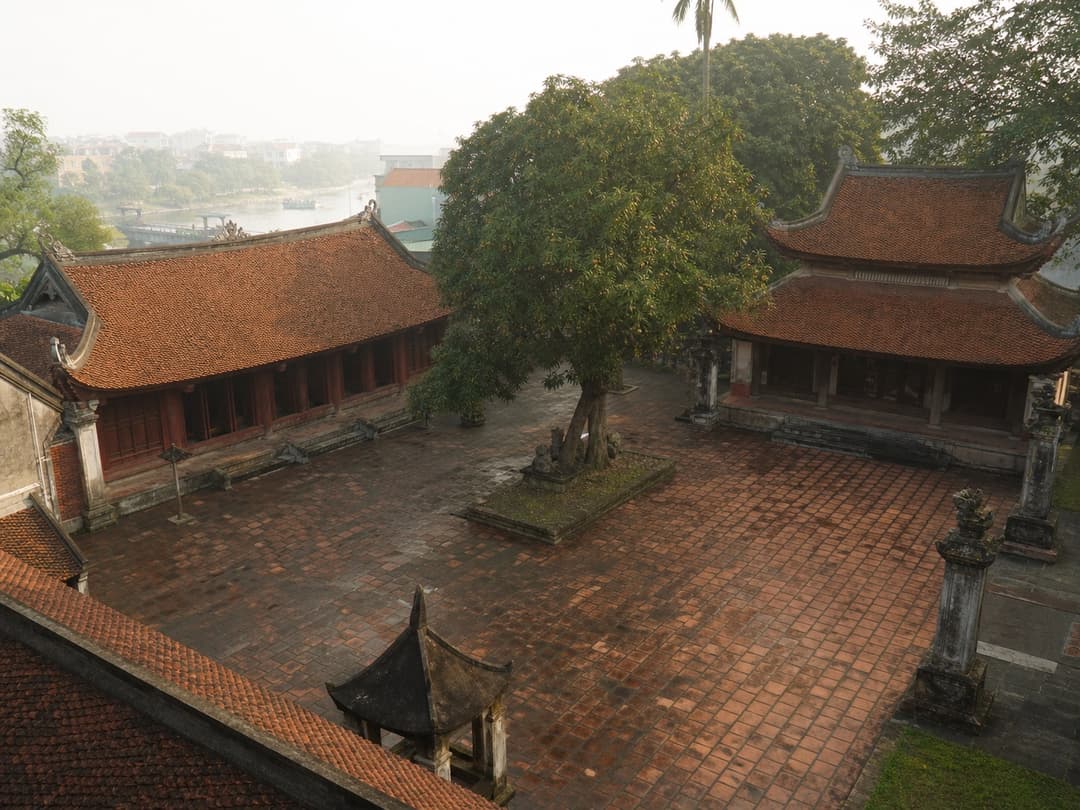 Đình – Chùa Hiến