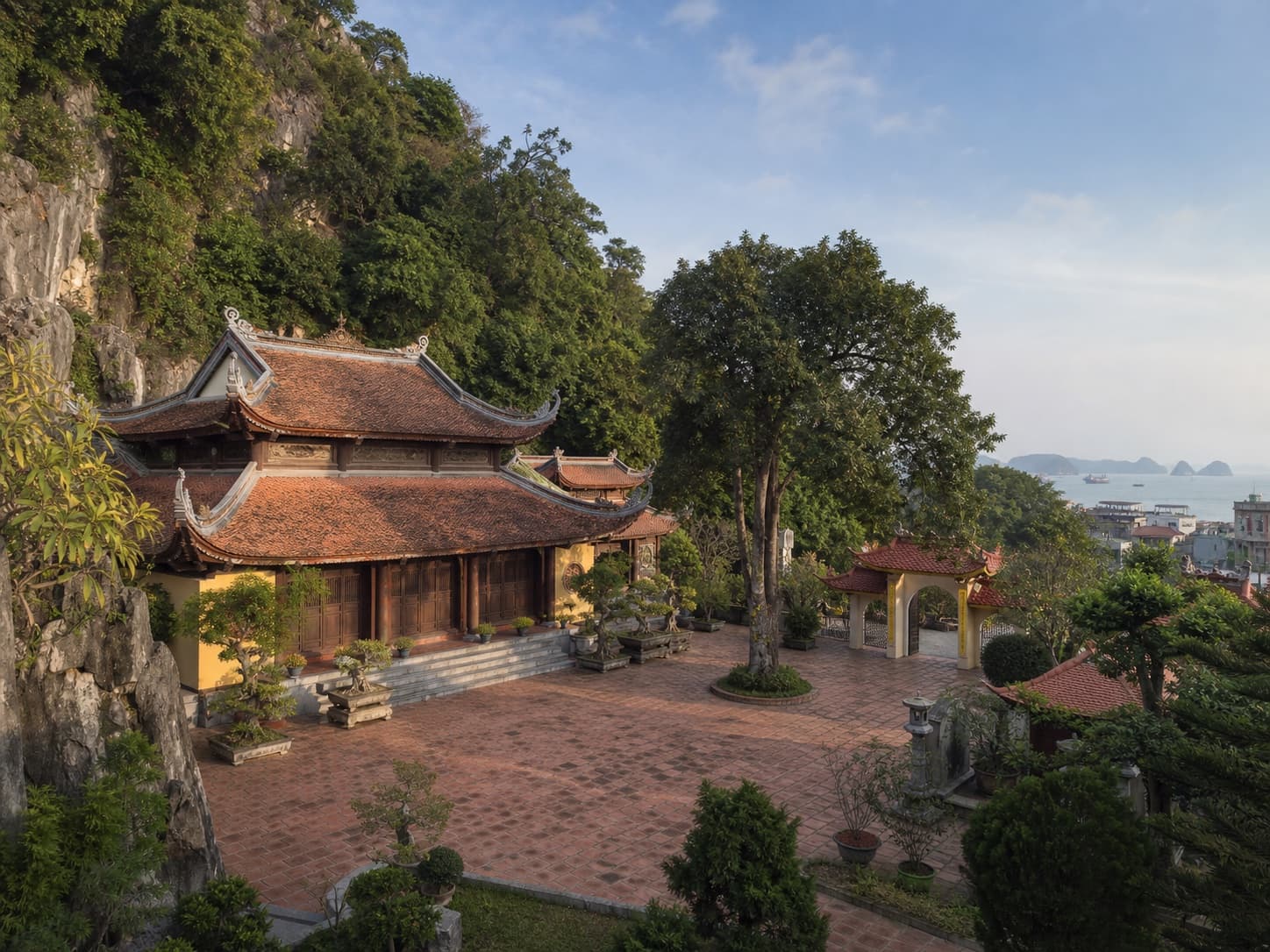 Chùa Long Tiên